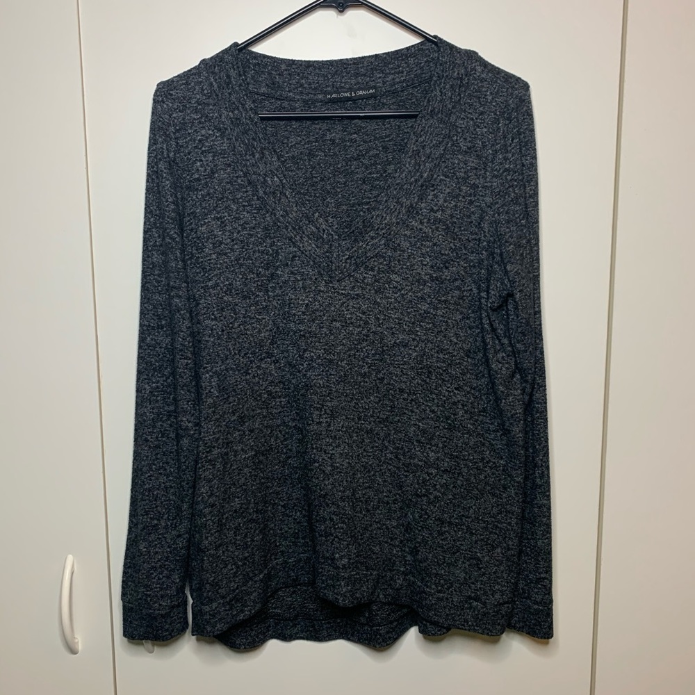 Long sleeve gray sweater